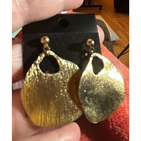 Vintage 1960s Butterfly Drop Earrings - Picture 3 of 16